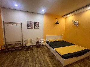 nam việt á, nhà 2 tầng - góc 2 mặt tiền đường. giá nhỉnh hơn 15 tỷ . lh 