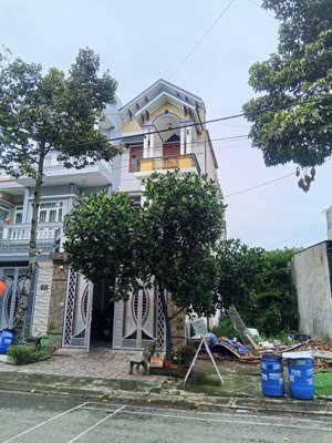 nhà mặt tiền đường nhựa 13m ( kdc biconsi tân bình) phường tân bình, tp.dĩ an- bình dương. diện t