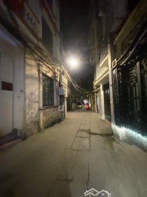 bán nhà riêng 35m, chính chủ tại cầu giấy