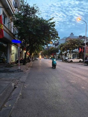 bán nhà phố việt hưng -72m2 x5 tầng-giá 9.8 tỷ (còn tl ) dòng $ 20-