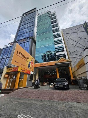 bán tòa nhà quận 3 - 1800m2 - 12x27m hầm 10 tầng hđ thuê 350 triệu/tháng. giá 175 tỷ