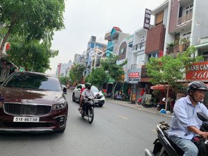 hiếm! bán nhà 2 tầng mt tân sơn nhì, dt: 8x25, hđ thuê 70tr/tháng, giá bán 42,9 tỷ tl!