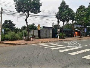 cần bán nhà mặt tiền đường nguyễn chi thanh , giá : 5 tỉ 500 triệu