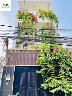 chủ ngộp - bán gấp nhà 3 tầng vị trí thuận lợi p. hiệp bình chánh sát bên vòng xoay cầu bình lợi