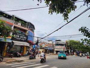 nhà 3 tầng đường lê đình dương, vị trí siêu đẹp ngay giữa lòng trung tâm đà nẵng