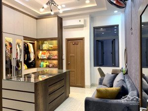 bán nhà mặt tiền ngô quyền, phường 5, quận 10 dtcn: 45m2, 5 tầng, hđt: 40tr, giá 14.9 tỷ