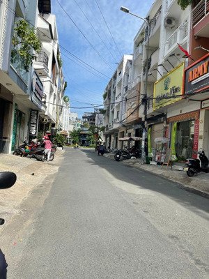 siêu phẩm hiếm khu vip đường hoa lan, cầu kiệu - dt:4.5x12m dt: 55m2 kc: hầm + 3tst. giá 17 tỷ tl