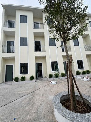 cho thuê căn hộ dịch vụ sát bên đại học bình dương