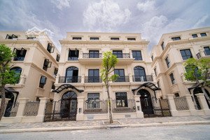 bán song lập đảo vua sát công viên giá rẻ nhất dãy chỉ 16,9 tỷ chiết khấu 32%