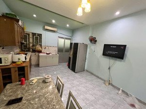 10tỷ5 nhà 4 tầng hxh 62 lâm văn bền q7 sát bên trường học nguyễn hữu thọ