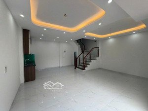 bán nhà 3 tầng 56m mới xây thôn kim chung-gần kcn btl cách xân bay nội bài 5km