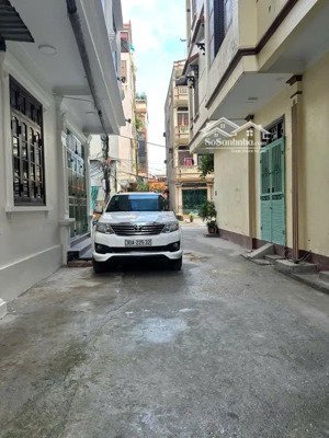 bán nhà thái thịnh- 30m ra mặt phố,ngõ thông 2 đầu,ô tô tránh, vỉa hè nhỏ,dt:55m -5 tầng -mt: 4.3m