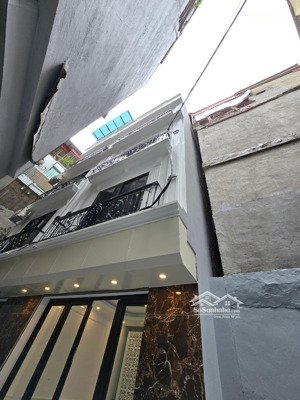 bán nhà tôn đức thắng đống đa, lô góc, nhà xây mới, ngõ thông, 50m ra phố, 32m2, 5 tầng, 9,1 tỷ