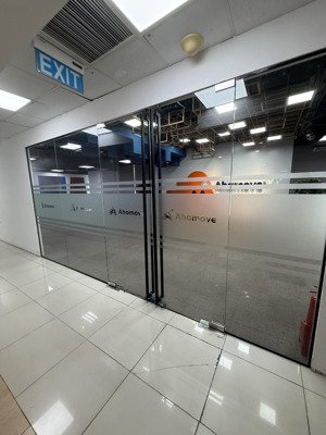 bán sàn văn phòng mipec tây sơn 1.480m2 cho thuê 500 triệu/ th sổ đỏ chỉ 65 tỷ 