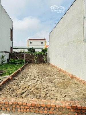 chính chủ cần tiền gửi bán gấp mảnh đất đẹp thôn lại đà - đông hội - đông anh - hà nội