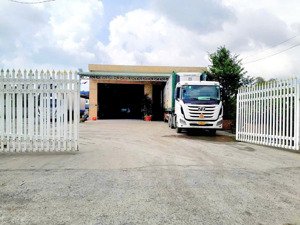 gấp bán kho xưởng 1.100m2, mặt tiền quốc lộ, h. cao lãnh đồng tháp