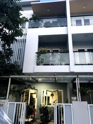 bán biệt thự mega village, 8,2 tỷ, 75 m2, view đẹp, nhiều tiện ích