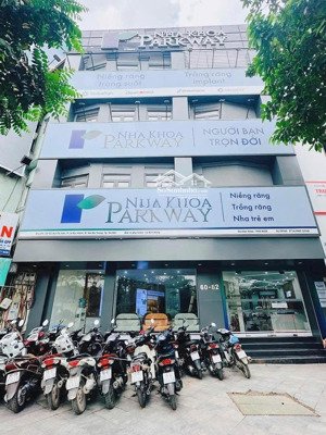 cho thuê mặt bằng kinh doanh khương đình, dt 120m x3 tầng, mặt tiền 8m, khu vực sầm uất nhất phố.