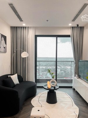 cho thuê cc vinhomes sky park đồ cực đẹp free phí dịch vụ gym và bể bơi