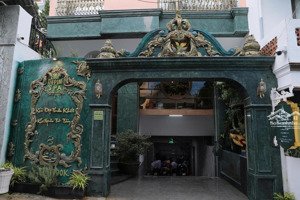 **cho thuê spa cao cấp full nội thất - trang thiết bị hiện đại - vị trí đắc địa**