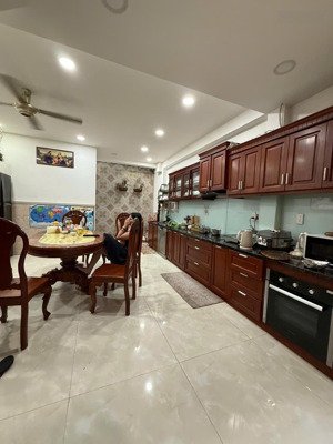 bán nhà hẻm 8m đường nguyễn hữu tiến, sát lê trong tấn, 5x16 bề thế, 4 tầng bttct