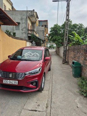 bán gấp lô góc 67m2, đường thông ô tô vào nhà, sổ đỏ, giá rẻ. 