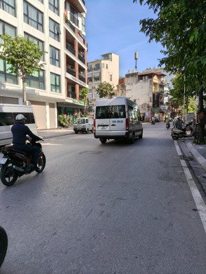 siêu phẩm mặt phố xuân diệu tây hồ 6 tầng mặt tiền khủng.