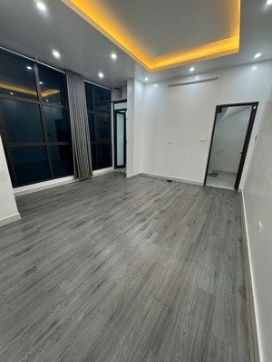 siêu phẩm, hàng hiếm, nhỉnh 4 tỷ có nhà 19m2 x 5 tầng đẹp long lanh, láng hạ, đống đa, hà nội.