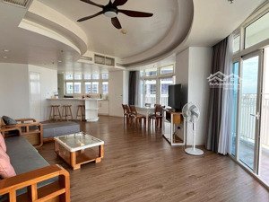 cho thuê ch azura, giá 49,5 triệu, dt 188m2, view sông hàn, loại 3pn, 3wc lh mrs linh