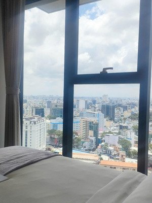 chính chủ bán căn 3pn góc - 125m2 ngay trung tâm sài gòn tại lancaster legacy. liên hệ: 