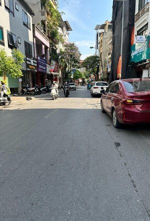 bán nhà trương định - hai bà trưng, 72m, 6 tầng, thang máy, sân vườn rộng 12.9 tỷ