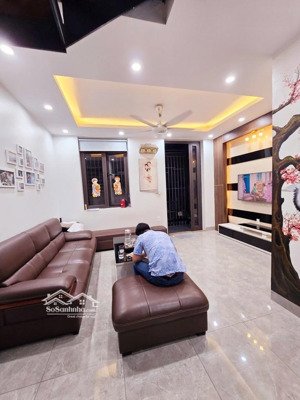 phân lô vỉa hè tô_hiệu hà_đông 64 m2 5 tầng giá 16 tỷ thang_máy ,đầy đủ nội thất