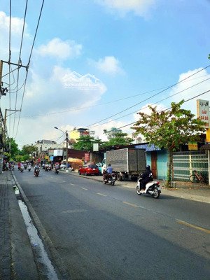 bán gấp nhà mt đường lâm văn bền ngang 7,5m nở hậu 7,8x43 giá 30tỷ đang có dòng tiền 55triệu/tháng