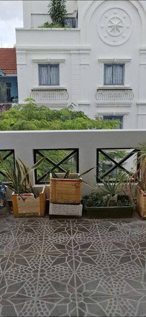 cho thuê phòng diện tích lớn + 2 ban công rộng thoáng ngay phú mỹ hưng, sky garden quận 7