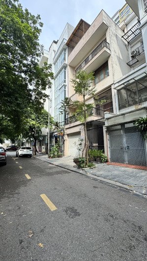 hiếm, vip...! phân lô gần cv cầu giấy - 1 nhà ra phố - ô tô đỗ cửa - kinh doanh cho thuê đắc địa