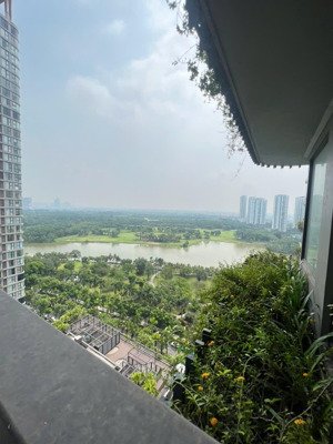 cần bán căn 2 ngủ onsen tầng 16 view hồ giá 5.75 tỷ bao phí lh 