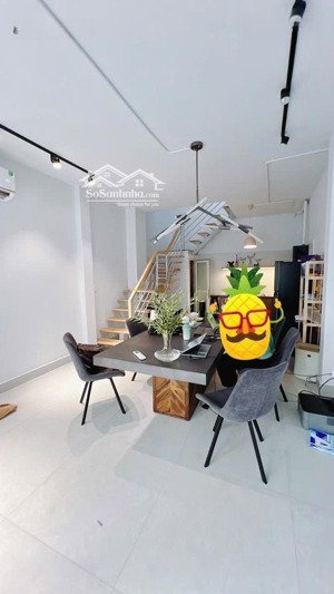 nhà mặt đường số 6m ngay vĩnh hội - 3 tầng - ngang 4m vuông vức. chỉ 8 tỷ