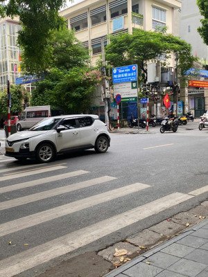 bán nhà phố lò đúc - diện tích 30m2 - có thang máy - nhà 5 tầng mới - cách phố chỉ 15m