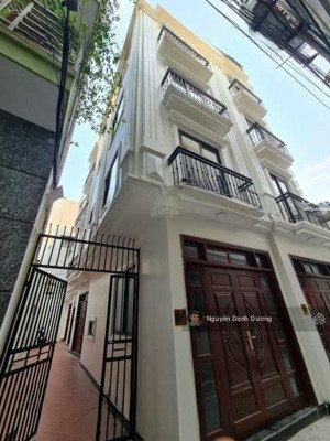 bán gấp nhà mỹ đình - 40m2 x 5 tầng - lô góc - ô tô đỗ cửa - ngõ thông kinh doanh - giá 8,3 tỷ