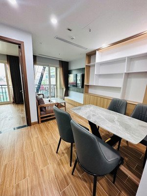 căn hộ dịch vụ full đồ cho thuê ngõ 445 lạc long quân