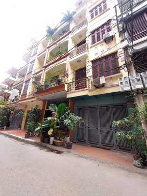 bán nhà tại đường lạc long quân - tây hồ