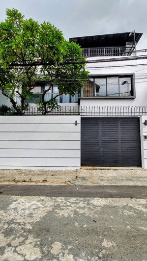 cho thuê biệt thự cao cấp 10mx20,8m ngay kdc sông đà p. hiệp bình chánh, thủ đức