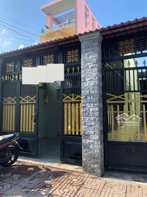 cần bán gấp để trả nợ nhà mặt tiền đường mai hắc đế