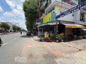 chủ ngộp giảm nhanh 1 tỷ nhà mặt tiền ngay đh công thương - lê trọng tấn