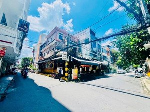 ngay đh ngân hàng, nhà 3t, 68m2 - 3pn - 5,2 tỷ ba bước ra hoàng diệu 2. linh chiểu - thủ đức.