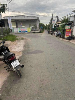 bán đất mặt tiền đường công lý, kp5, thị trấn mỏ cày nam