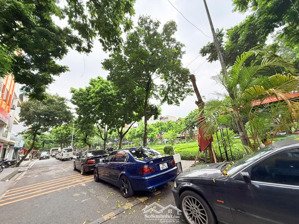 bán nhà phố cổ linh long biên dt rộng 90m2, mt 5m, giá 26.45tỷ, kinh doanh, vỉa hè, cạnh aeon mall.