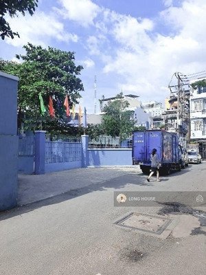 bán nhà hẻm oto 8m, p.21 bình thạnh. diện tích 4m x18m, sổ vuông a4, hiếm có căn so sánh.