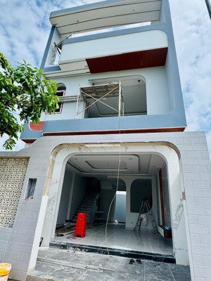 bán nhà mới đẹp 3 tầng ngay hồ văn tắng, 260m2, 3pn, shr, đường nhựa 12m, gía chỉ 3.250 tỷ