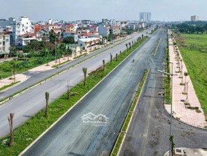 chỉ 5,25tỷ. giá sốc - duy nhất 1 căn ở di trạch. 5 tầng _ 6pn_ dòng tiền đều như vắt chanh.